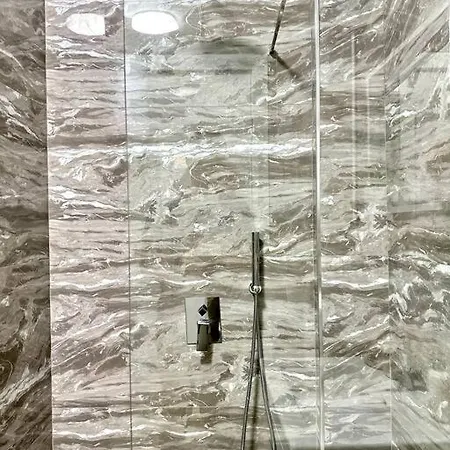 Be Apartments, Skanderbeg Apartment *